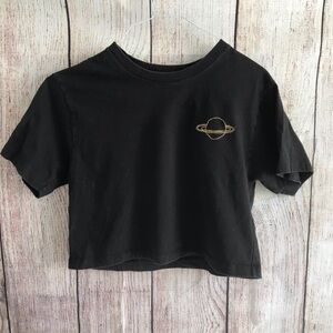 Forever‎ 21 Black cropped Tee